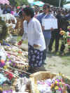 bunga8.JPG (294594 bytes)